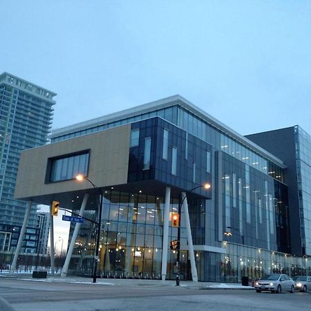 Square One Fully Furnished Suite Mississauga Extérieur photo
