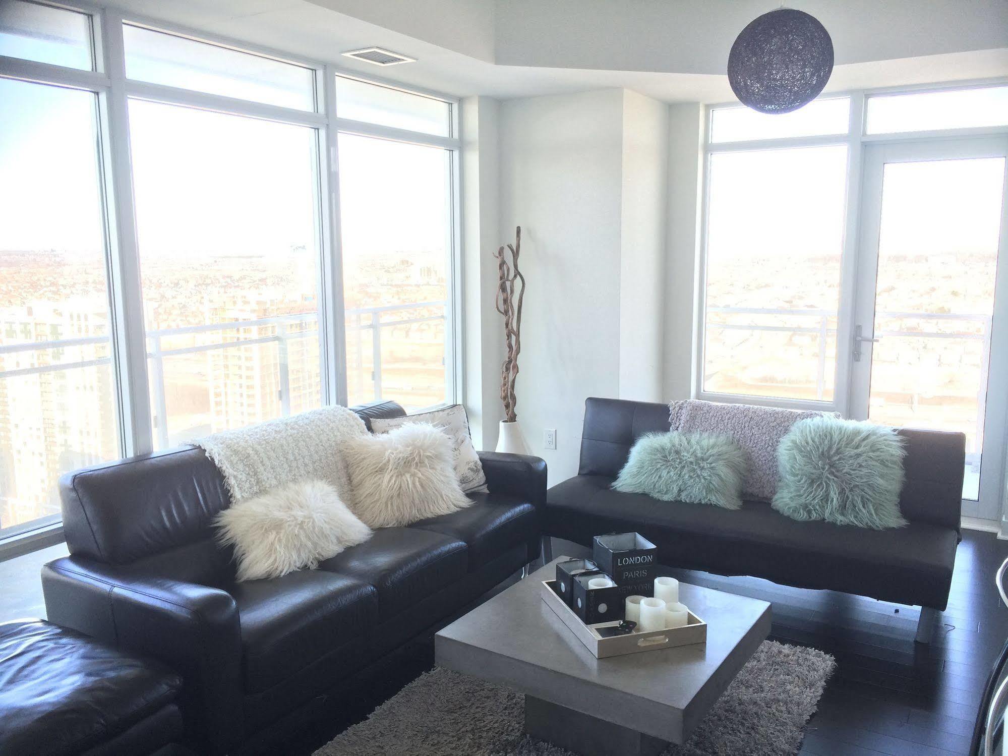 Square One Fully Furnished Suite Mississauga Extérieur photo